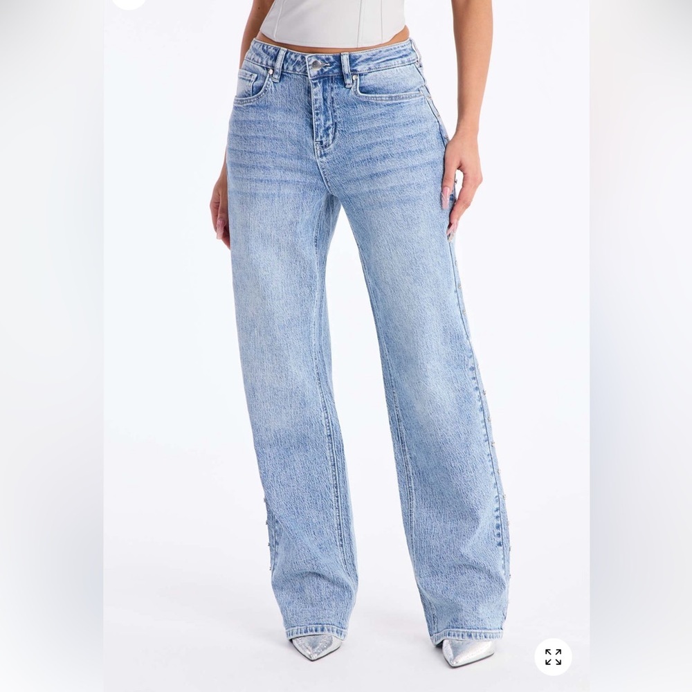 Shining star embellished jeans medium wash